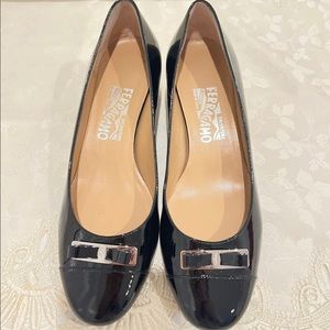 Salvatore Ferragamo brand new ( Never wear)